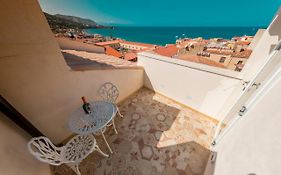 B&B Cefalù Design Suites